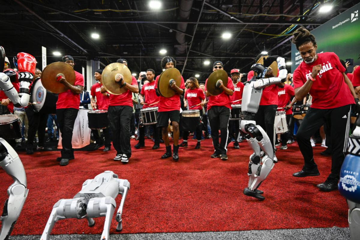 Robots dancing